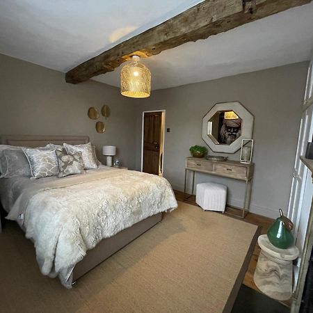 Entire Georgian Luxury Home - 3 Storey- High St Henley-In-Arden -Two Bedrooms-Sleeps 4 外观 照片