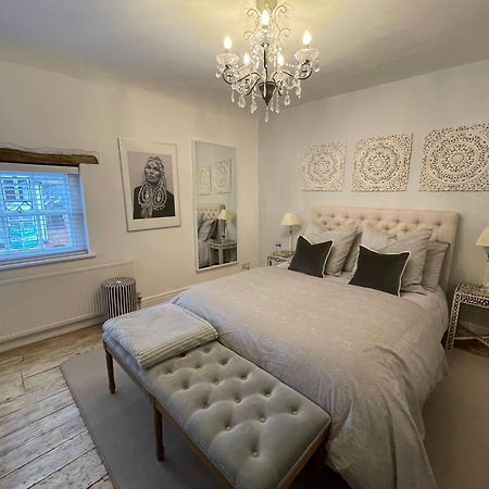 Entire Georgian Luxury Home - 3 Storey- High St Henley-In-Arden -Two Bedrooms-Sleeps 4 外观 照片
