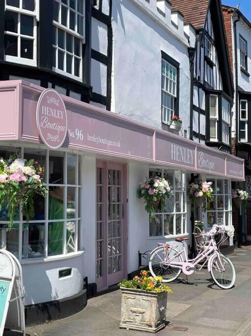 Entire Georgian Luxury Home - 3 Storey- High St Henley-In-Arden -Two Bedrooms-Sleeps 4 外观 照片