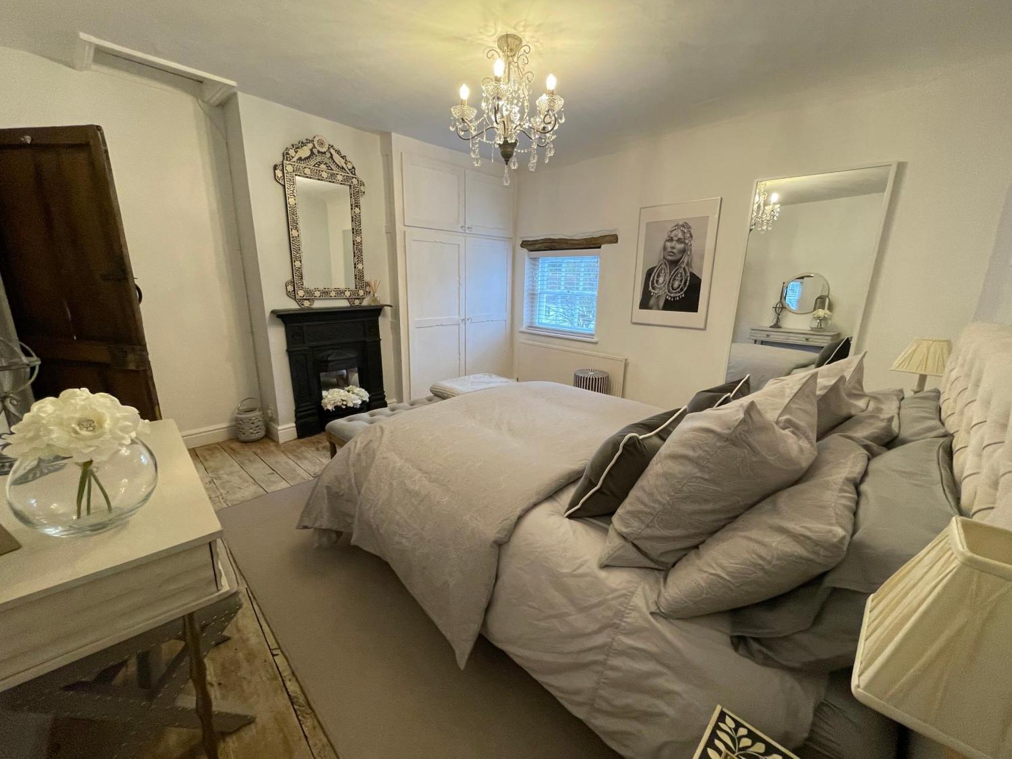 Entire Georgian Luxury Home - 3 Storey- High St Henley-In-Arden -Two Bedrooms-Sleeps 4 外观 照片