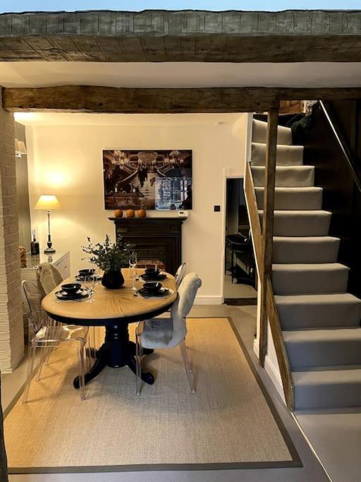 Entire Georgian Luxury Home - 3 Storey- High St Henley-In-Arden -Two Bedrooms-Sleeps 4 外观 照片